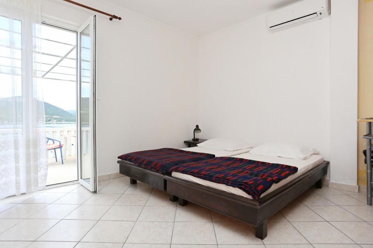 Apartments By The Sea Kabli, Peljesac - 10221 Brijesta ภายนอก รูปภาพ